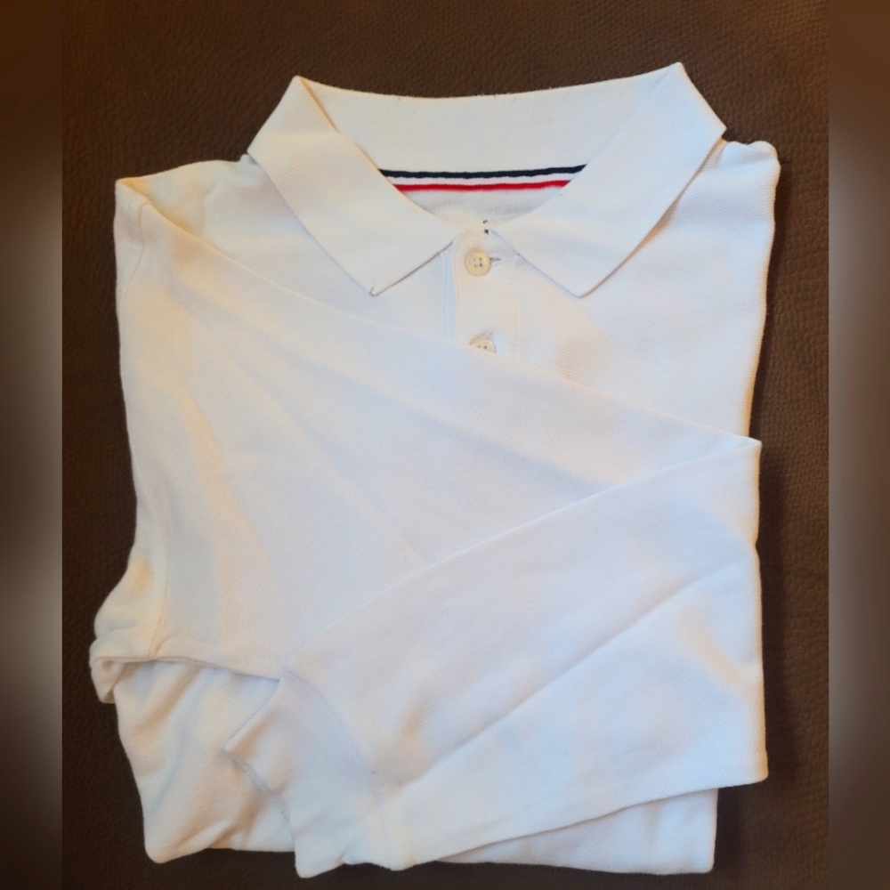 NWOT. French toast, white long sleeved collar shirt. Unisex XL (14/16)